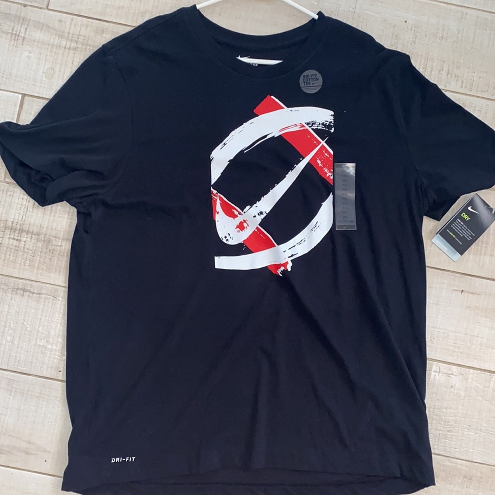 - NIKE BLACK SHIRT XXL